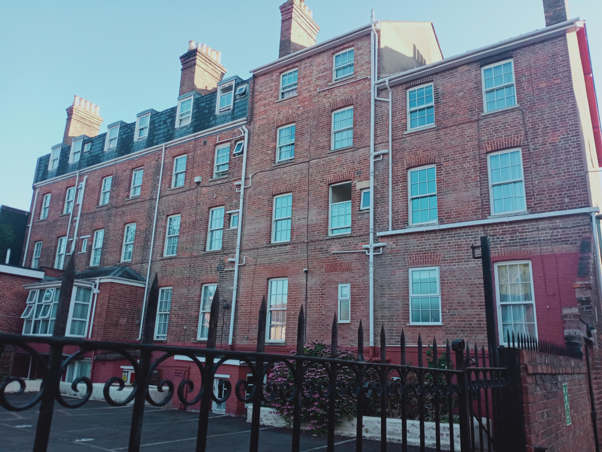 Victorian red-brick student accommodation building used by the Oxford tennis camp